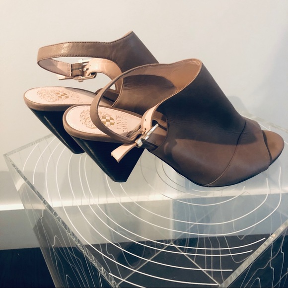 Vince Camuto open-toe nude sandal w/ wooden heel - Picture 3 of 3